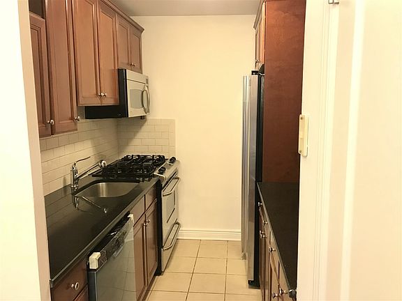 5th image of 500 Central Ave APT 213