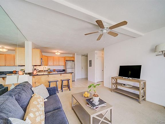 4th image of 430 Kaiolu St APT 804