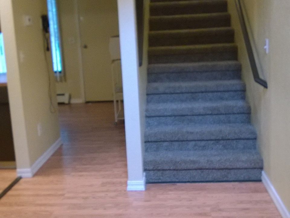 1st Floor Entry