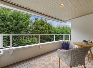 1400 Taylor Ave N APT 201, Seattle, WA 98109