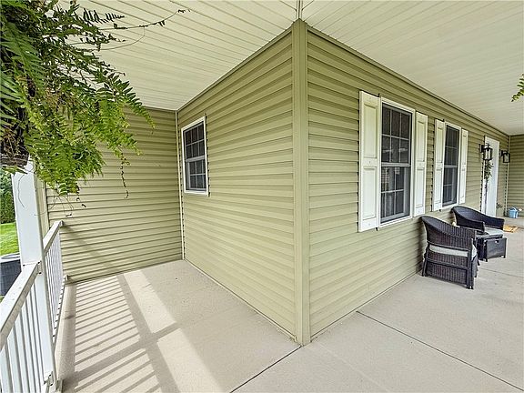 4th image of 407 Karon Dr