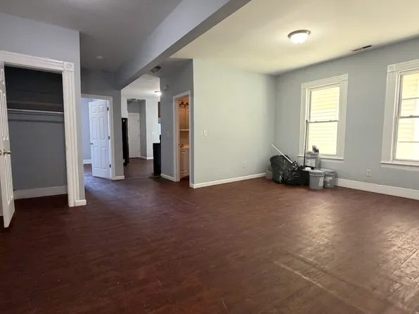 40 Center St #R-2, Bridgeport, CT 06604