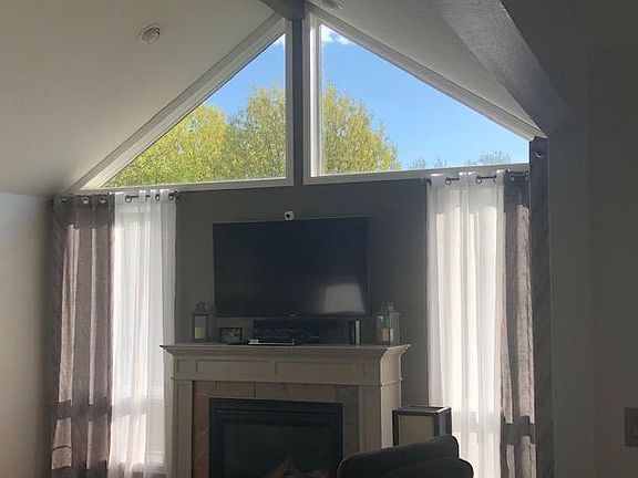 5th image of 19 Bear Creek Estates Dr