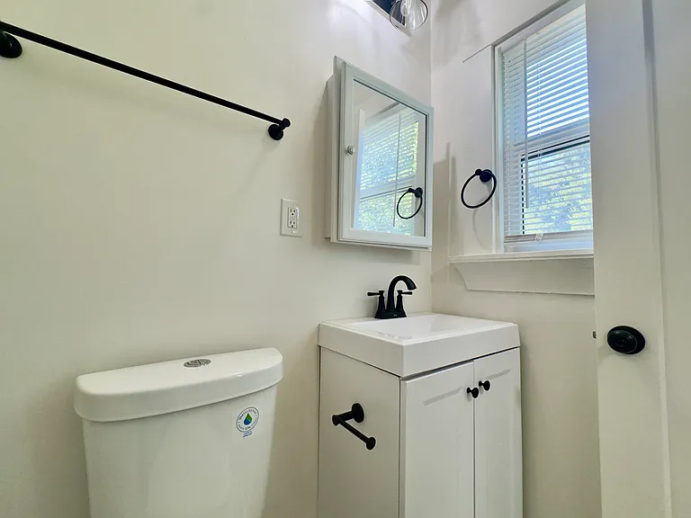 1303 Adeline St — Photo 42