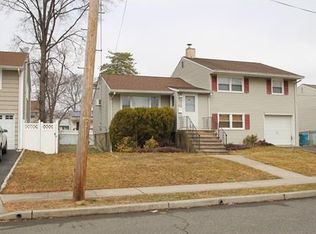 22 Marlboro Ln, Colonia, NJ 07067