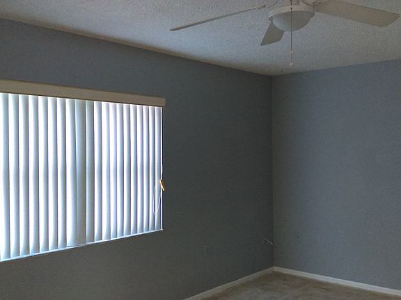 Dining room/family room,new 