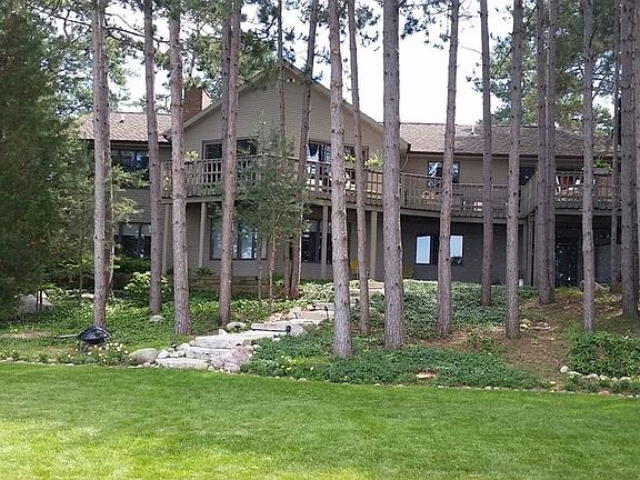 2nd image of 1044 Clubhouse Dr