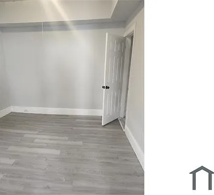 1502 Main St — Photo 8