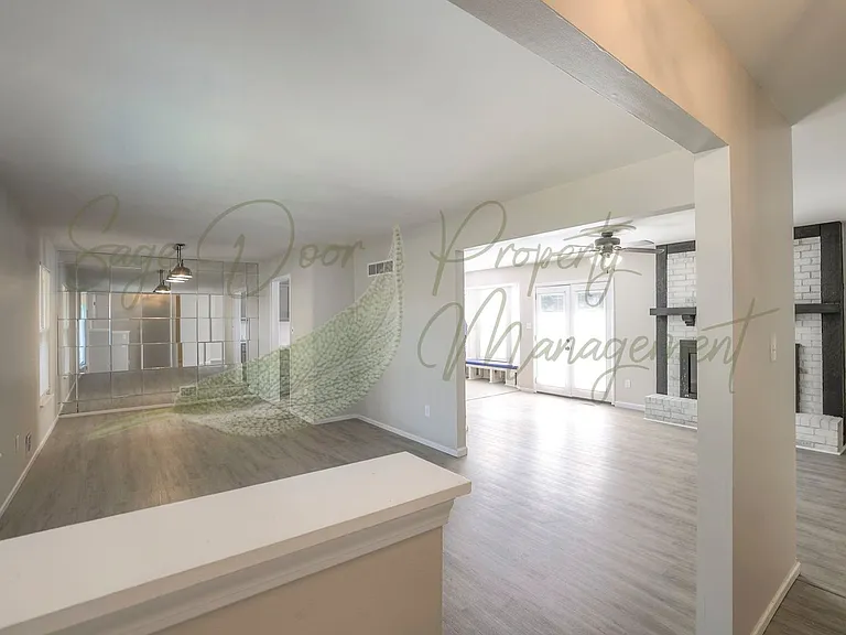11913 Sycamore Ave — Photo 5