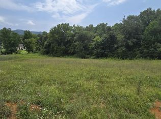 1 Redbud St, Johnson City, TN 37604