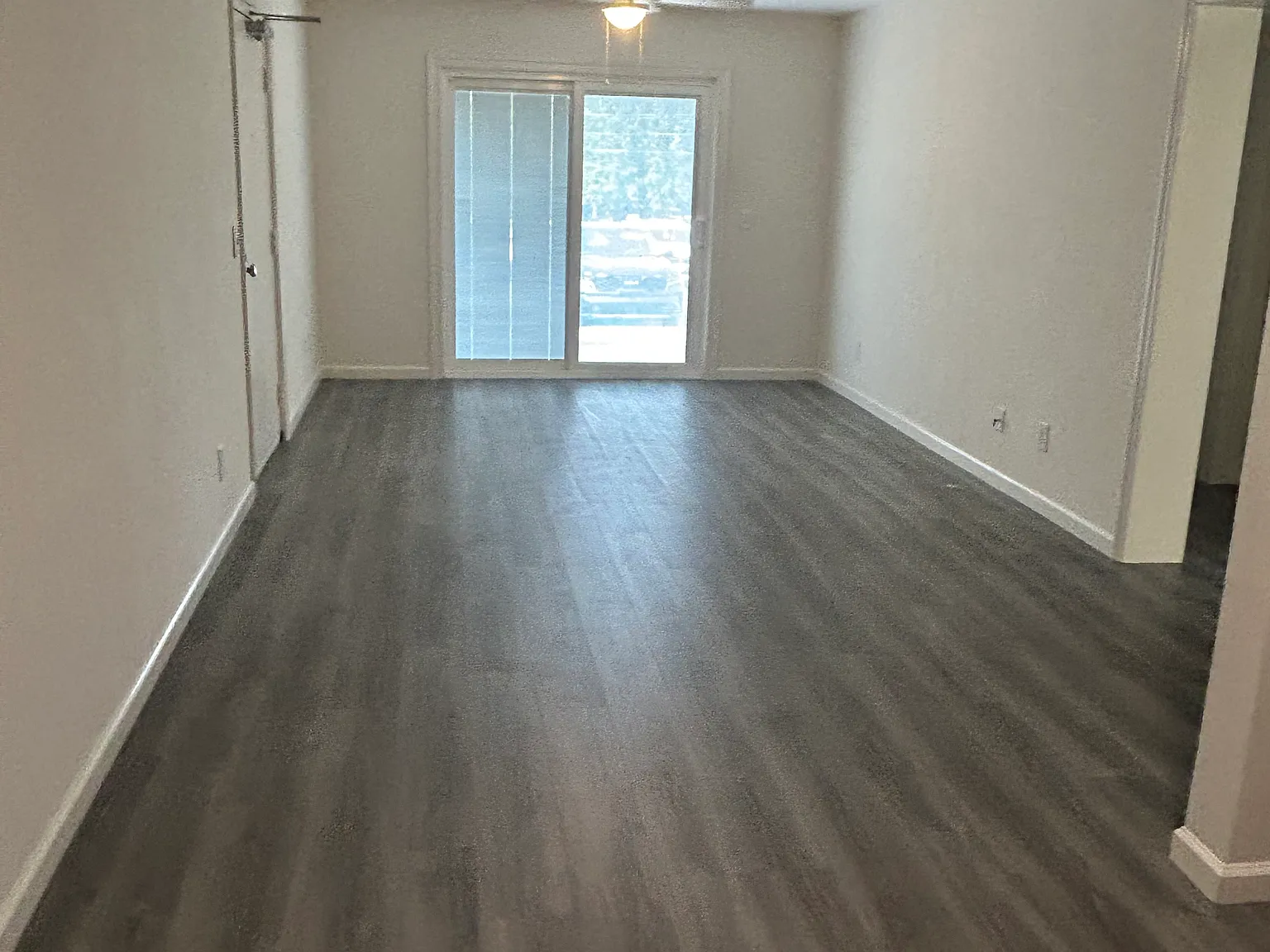 2 bed, 930 sqft, $1,650 — Photo 3