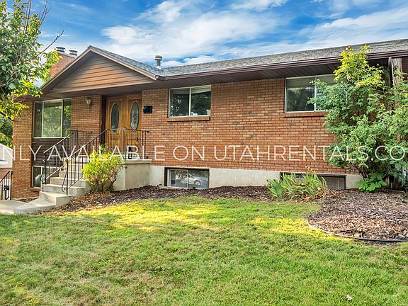 2nd image of 2551 E Elm Ave
