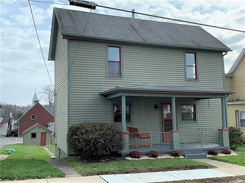 210 E Grant St photo 1