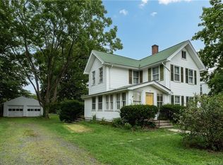 19 Scotland Ave, Madison, CT 06443