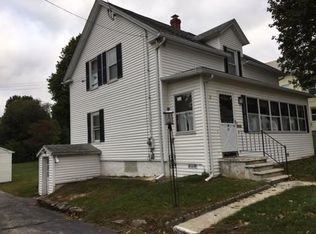 102 W Main St, Dudley, MA 01571