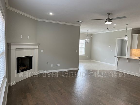 3rd image of 1513 Park St