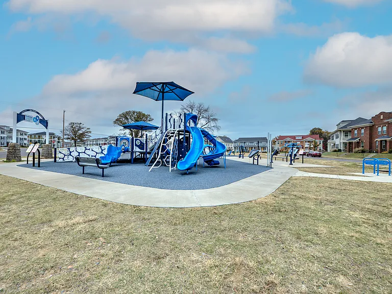 Foote Park at South City Phase VI (0966) — Photo 11