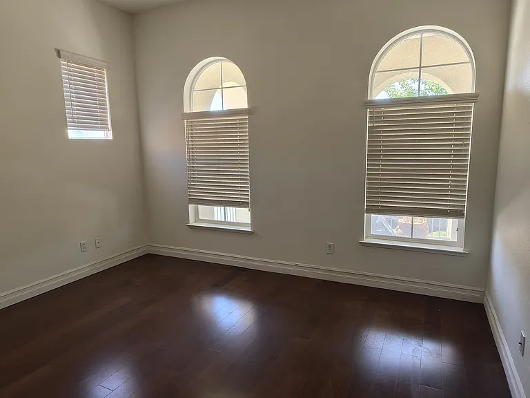 2647 Presidio Dr — Photo 11