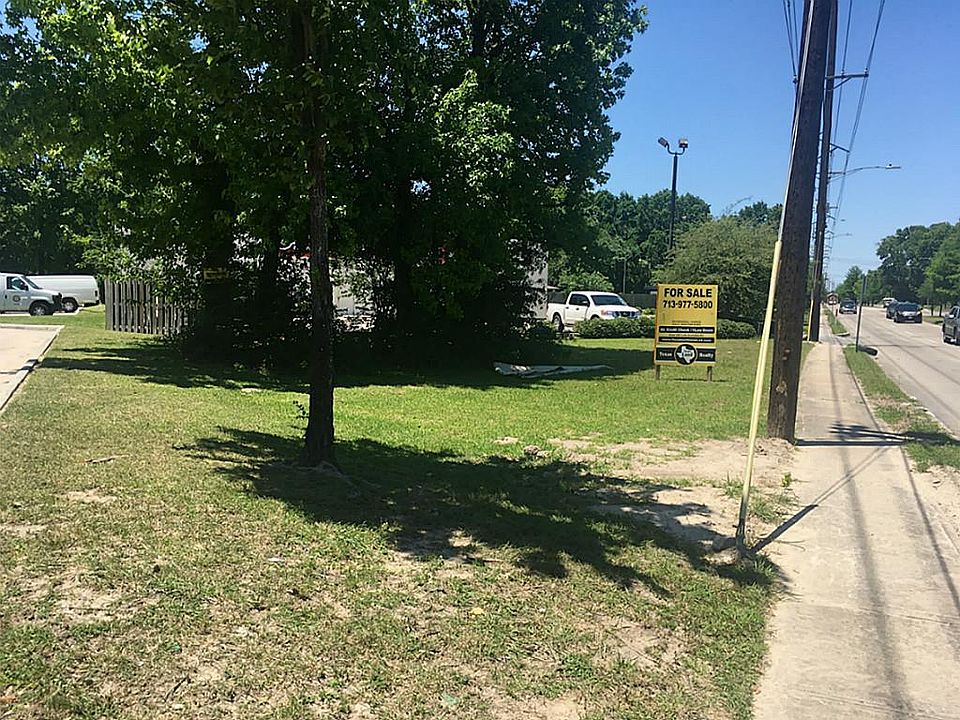 1st image of 8511 W Montgomery Rd