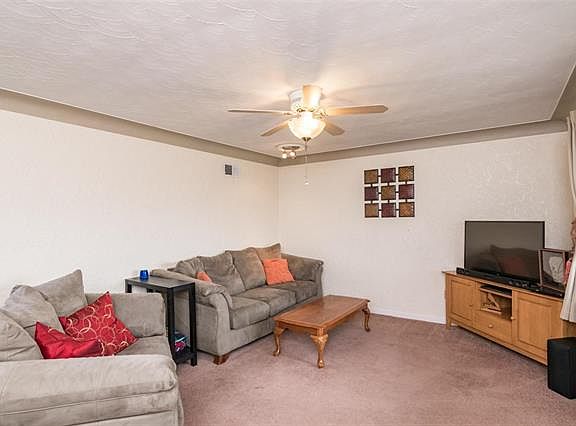 5th image of 224 W Roosevelt Dr
