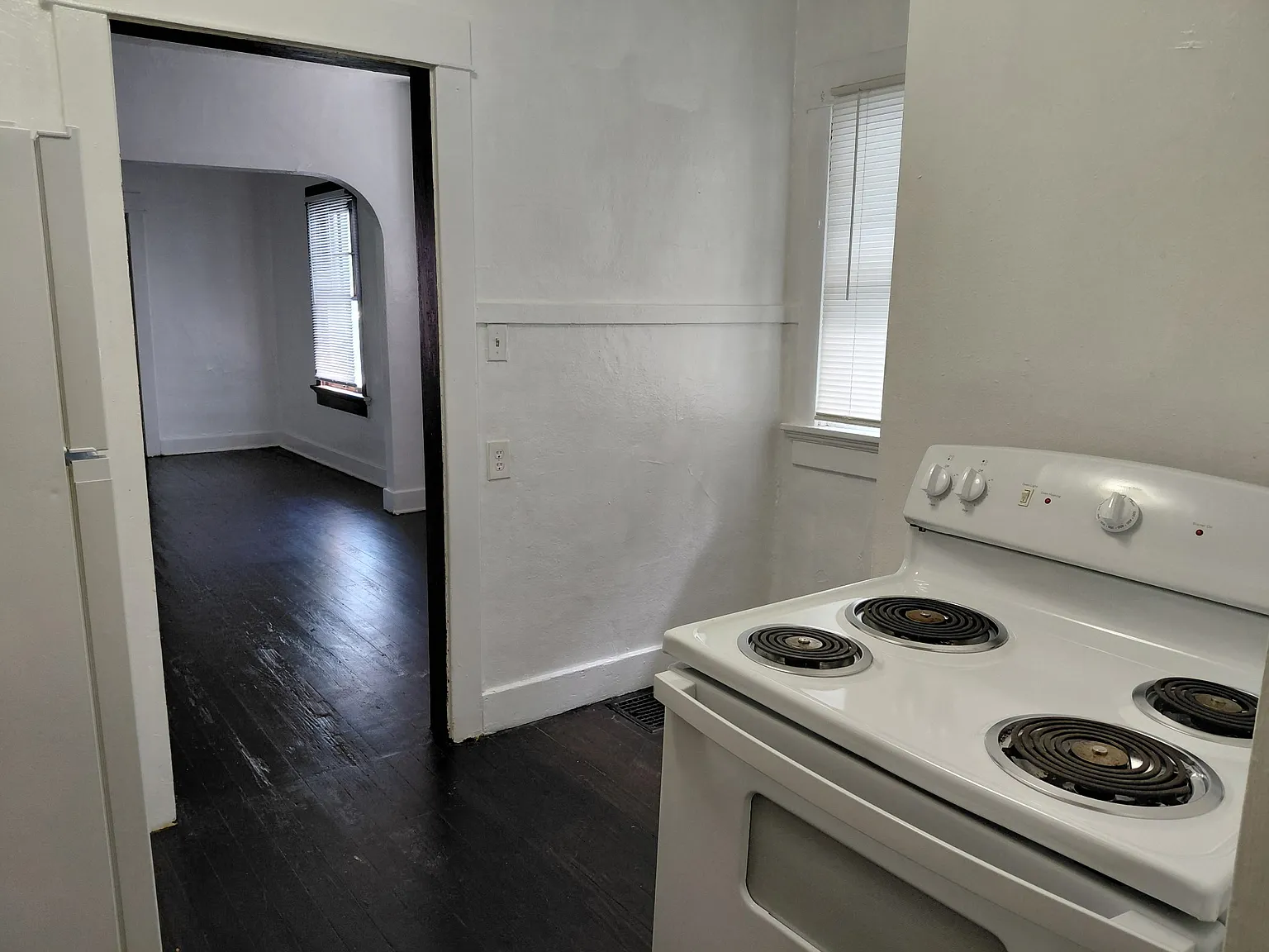 121-123 Huron Avenue - 123 — Photo 4