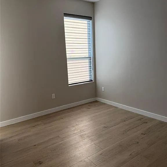 2202 Corales St — Photo 11