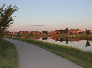 204 Springlake Ct, Newton, KS 67114