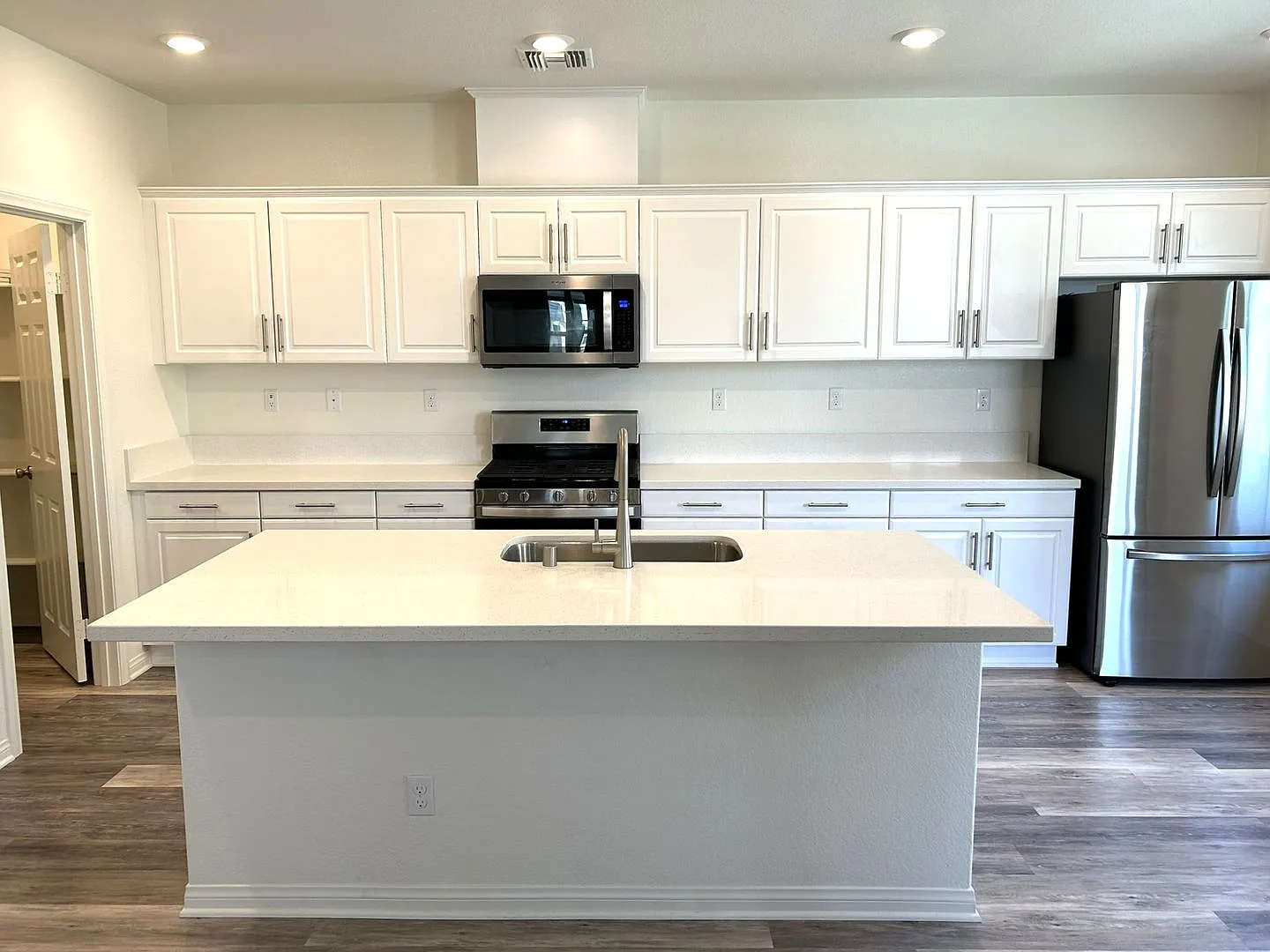 1714 Amarnthus Tree Pl Upland 91784 (3 Bed / 2.5 Bath) — Photo 4