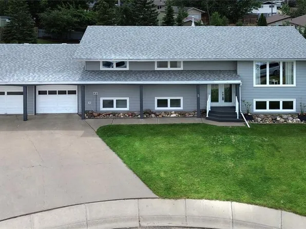 5 Shaw PLACE, Assiniboia, SK S0H 0B0