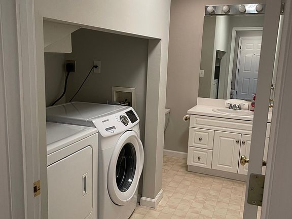 5th image of 1 Riverview Blvd APT 7-205