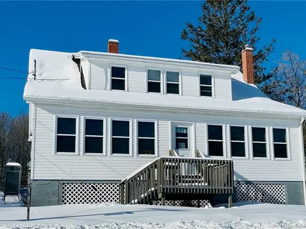 136 Riverview Dr, Florenceville Bristol, NB E7L 3M3