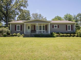 1003 Ovoca Rd, Tullahoma, TN 37388