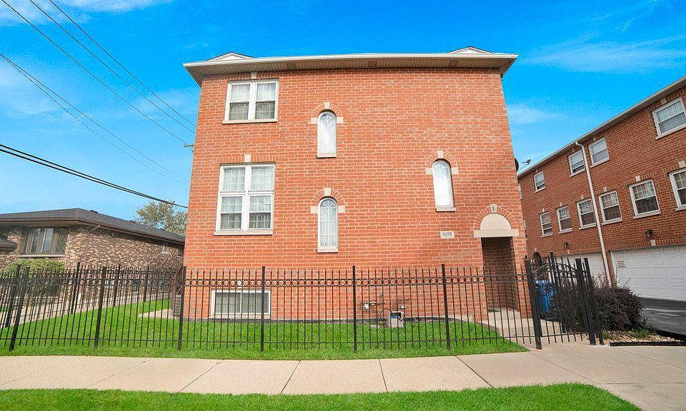 1st image of 6201 S Knox Ave Unit A