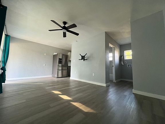 3rd image of 351 Avenue N NE #1