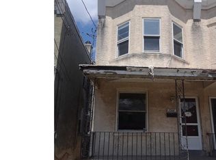 2920 W 6th St, Chester, PA 19013