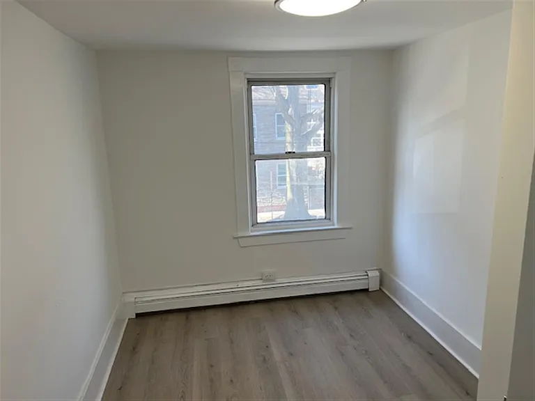 8 6th St #2 — Photo 8