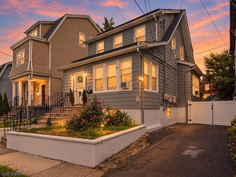 1st image of 62 Wilson Pl