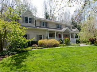 45 Grove Rd, Bedford, NY 10506