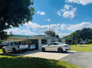 6828 SW 5th St, Hollywood, FL 33023