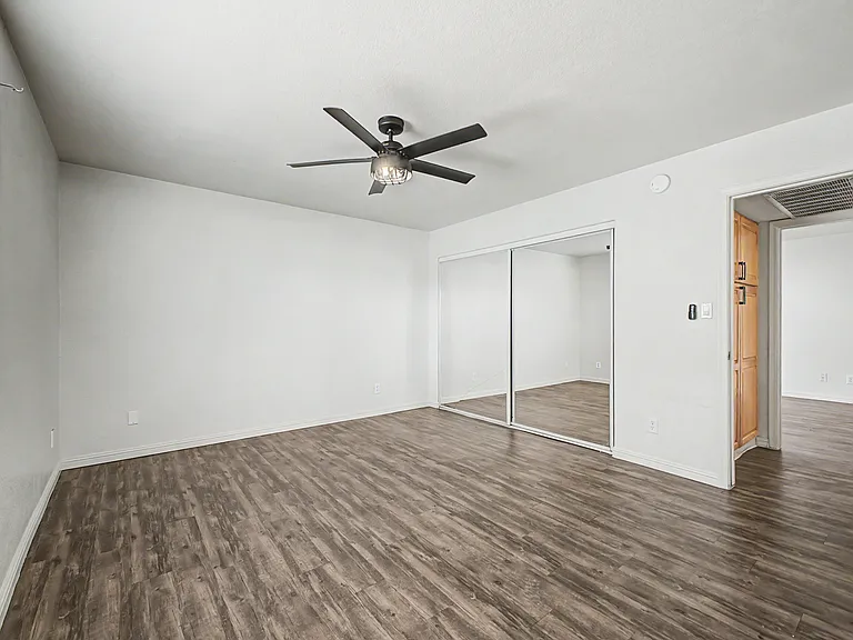 2121 W Royal Palm Rd #1097 — Photo 13