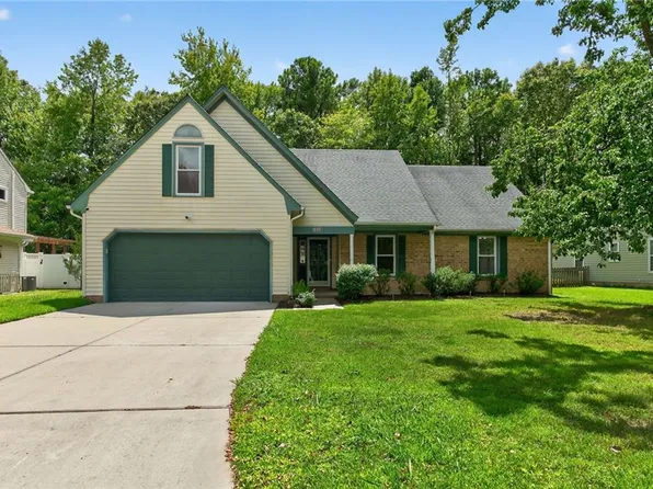 1809 Chestwood Dr, Virginia Beach, VA 23453