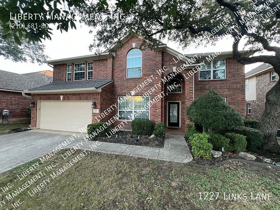 1st image of 1227 Links Ln