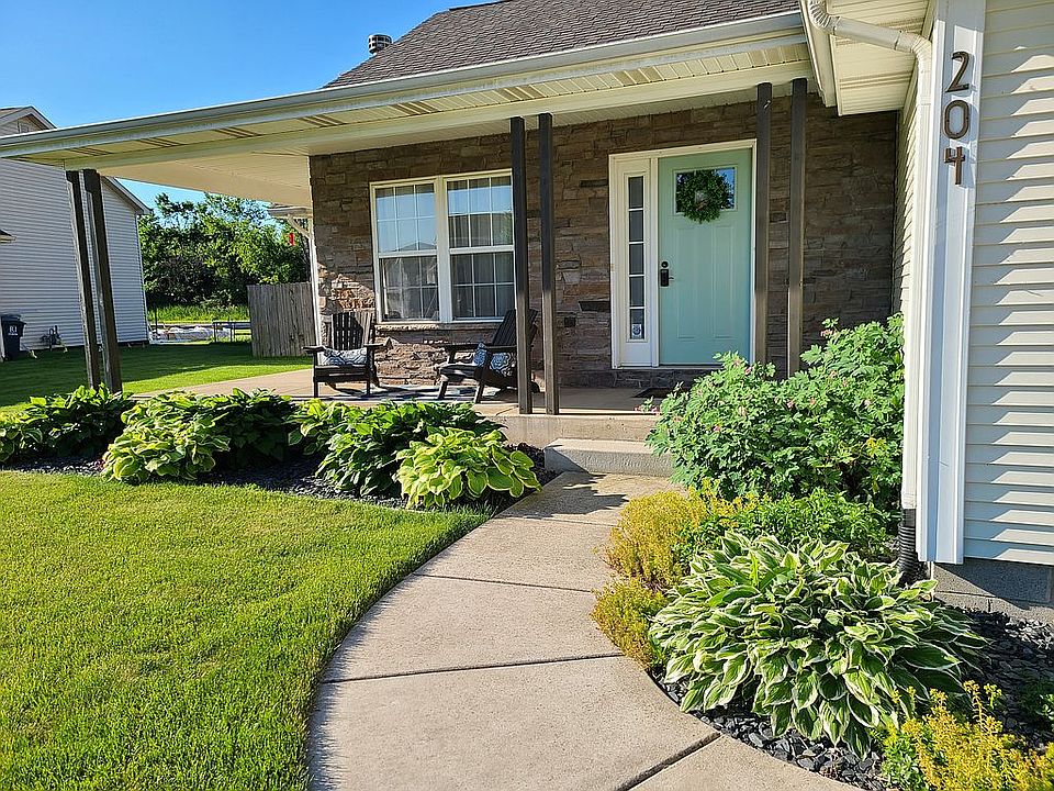 Entrance & wrap around porch