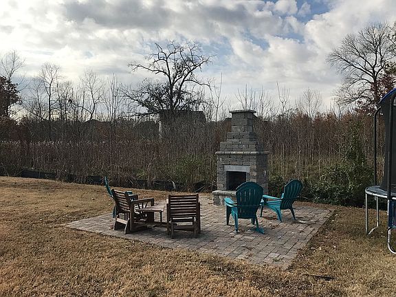 Outdoor Fire Place and Patio