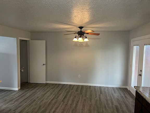 3rd image of 2726 Pioneer Ct