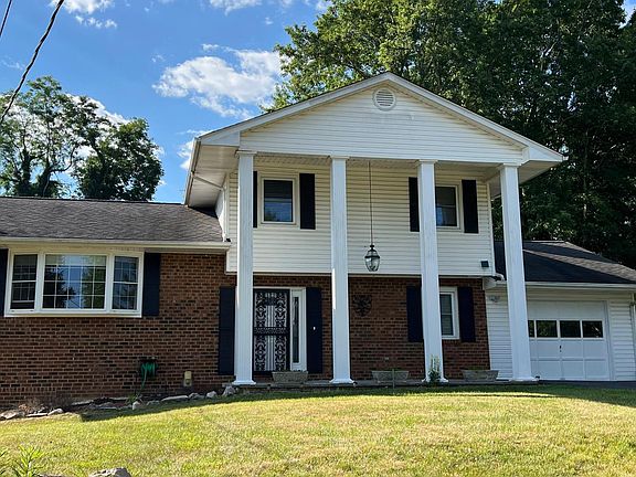 5th image of 202 Maywood St