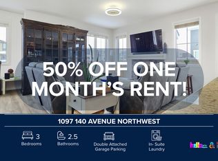 1097 140th Ave NW, Calgary, AB T3P0Y9