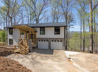 222 Dogwood Hills Dr, Brevard, NC 28712