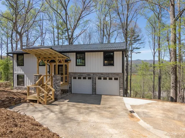 222 Dogwood Hills Dr, Brevard, NC 28712