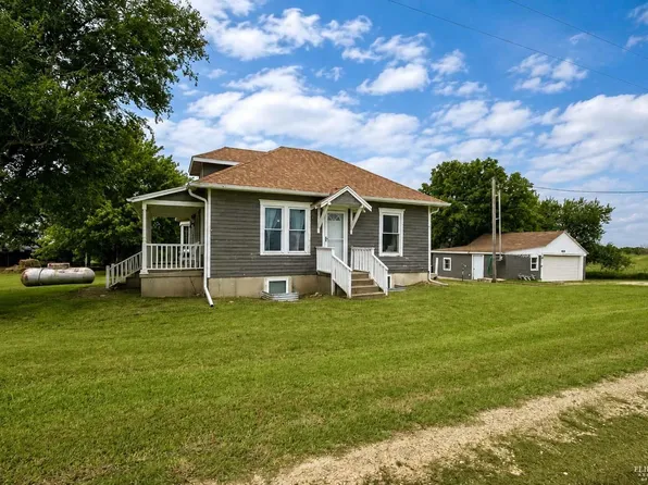 6988 Otter Creek Rd E, Junction City, KS 66441